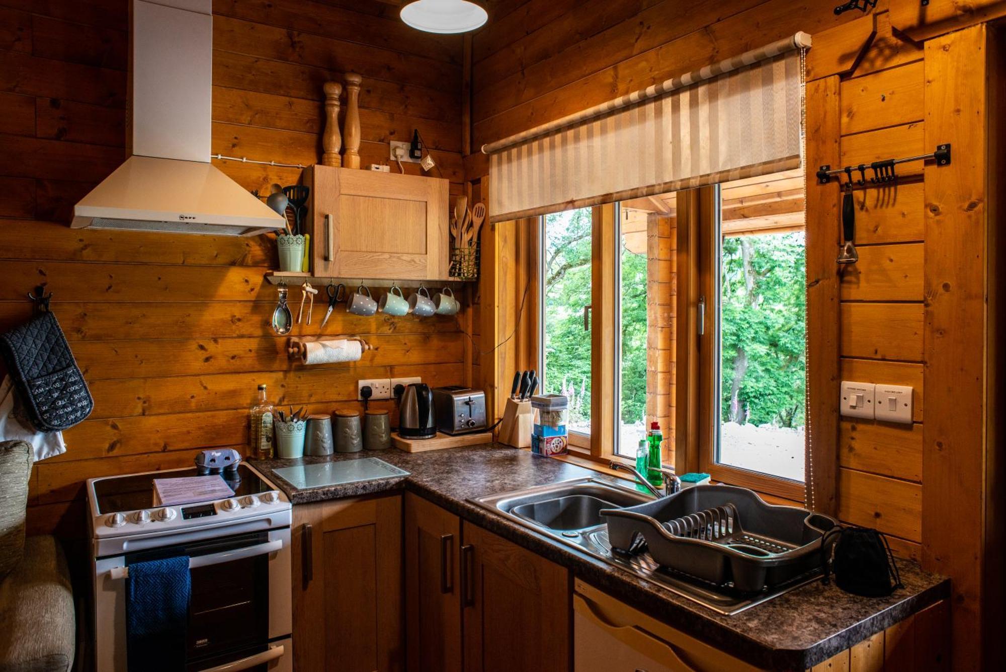 Cherry Cabin - Little Log Cabin In Wales Bettws Cedewain Eksteriør bilde